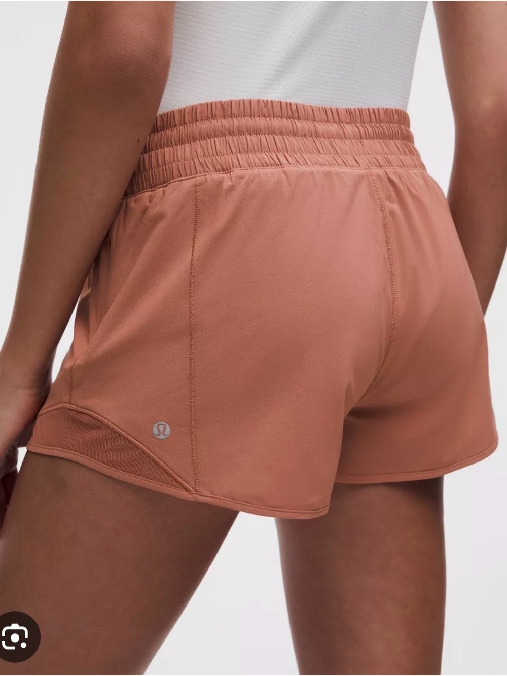 NWOT Lululemon Hotty Hot Shorts 2.5